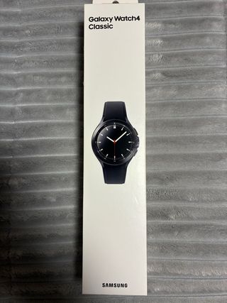 Samsung Galaxy Watch 4 Classic Negro + Cargador