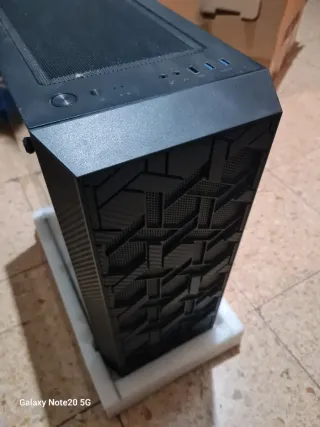 Caja PC Gamer Aero Cool para Repuesto
