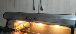 Campana extractora de cocina se vende por tener 3