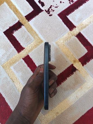 iPhone 15 Pro Nero