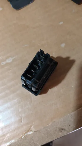 Interruptores alzacristales Renault 18yRenault 21