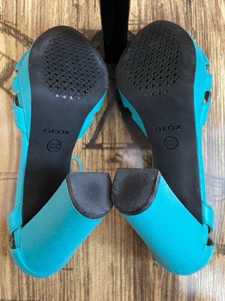 Nuevas Sandalias GEOX Piel Turquesa Tacón 38