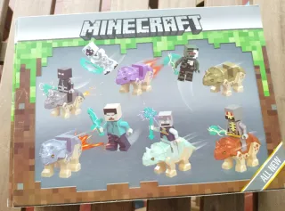 Kit Minecraft 12 Peças Figuras e Dinossauros