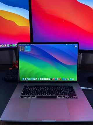 Macbook Pro 16” 2019 core i7, 32 GB ram, 500GB SSD