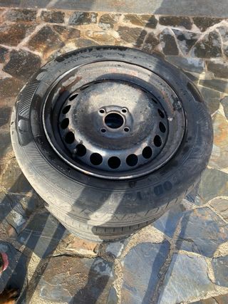 4 Llantas con Neumáticos Renault Clio 4