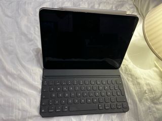 iPad Pro 1ª Gen + Apple Pencil + Funda