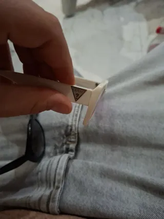 Gafas Prada Negras y otra gueess