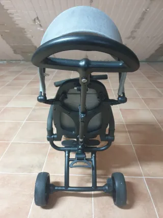 Triciclo Kinderkraft Jazz 4 en 1 evolutivo gris