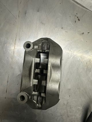 Pinza delantera ktm 690 husqvarna 701