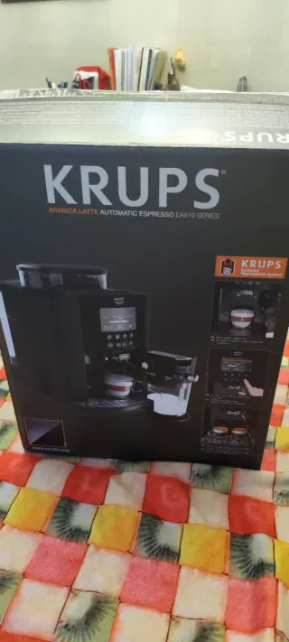 Cafetera Krups EA819EKIT QuatroForce E