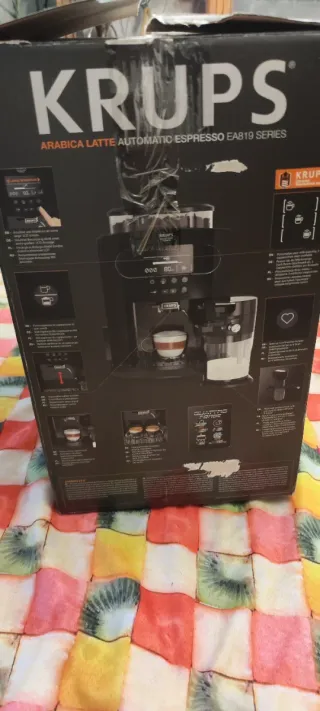 Cafetera Krups EA819EKIT QuatroForce E