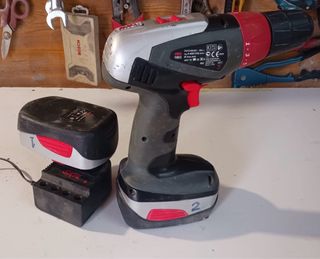 Taladro SKIL 18V con 2 baterías