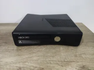 Consola Xbox 360 S Preta + Fonte