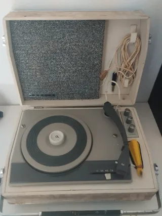 Tocadiscos Iberia MOD. GP-1045