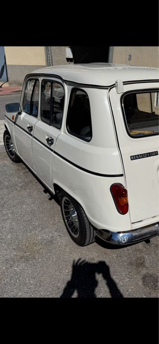 Renault 4L