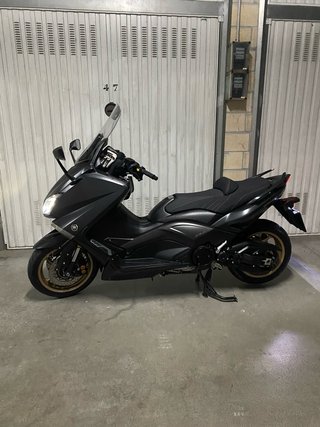 Yamaha TMAX 530 Iron Max