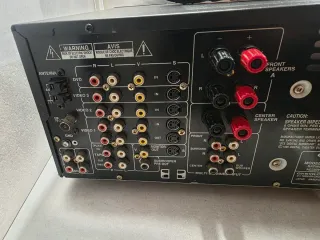 Amplificador Hi-Fi Onkyo TX-DS575E
