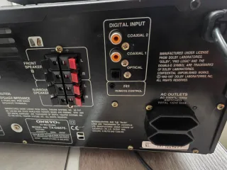 Amplificador Hi-Fi Onkyo TX-DS575E