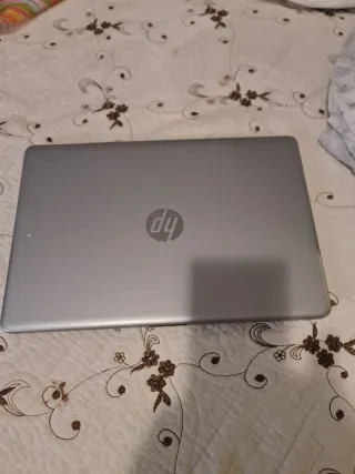 Ordenador portátil HP 255 G8, AMD Rizen 3.