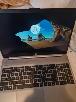 Ordenador portátil HP 255 G8, AMD Rizen 3.