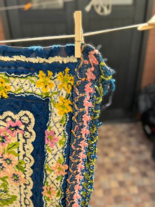 manta o colcha terciopelo azul , diseño floral bor