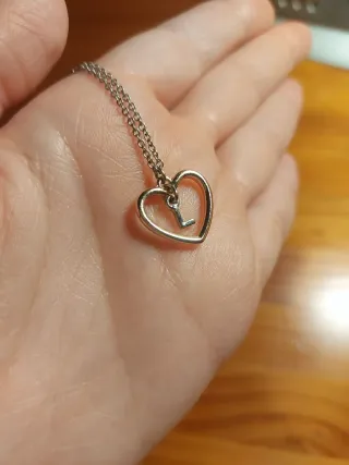 Colgante Corazón con Inicial L.