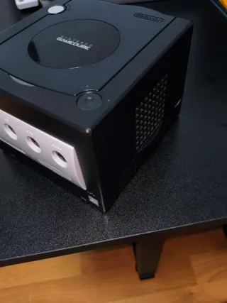 Consola Nintendo GameCube Negra funcinando