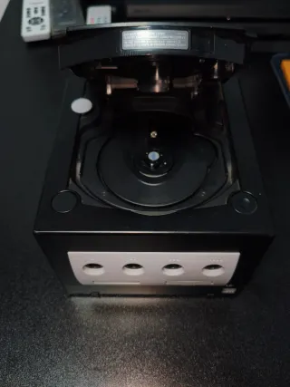 Consola Nintendo GameCube Negra funcinando