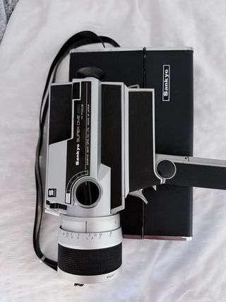 Cámara Super 8 Sankyo Super CME 880 + Funda Origin
