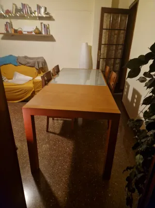 Conjunto mesa comedor extensible y 4 sillas