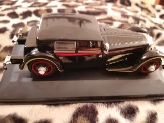 Coche a escala Bucciati TAV 8-32 1932