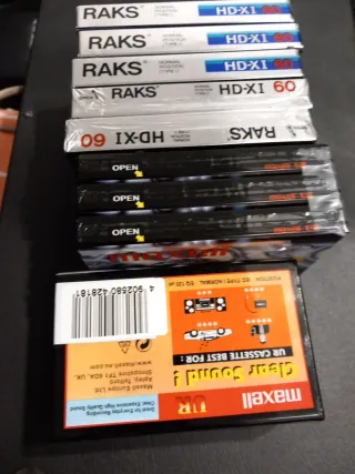5 cassette audio Maxell UR 46 + 1 RAKS HD-XI 60