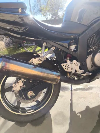 Hyosung GT 125 R Negra 20.000 km