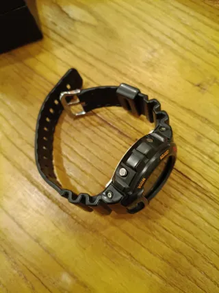 CCasio G-Shock DW-6900 Fox Fire Japan (JDM)