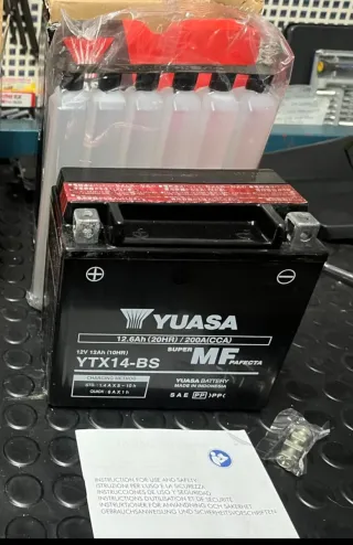 Batería Yuasa YTX14-BS 12V 12Ah