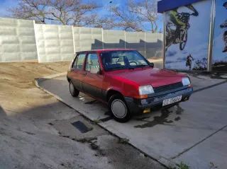 Renault super cinco 1985