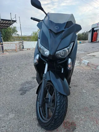 Yamaha Xmax 250 Momo Design - 14500 km