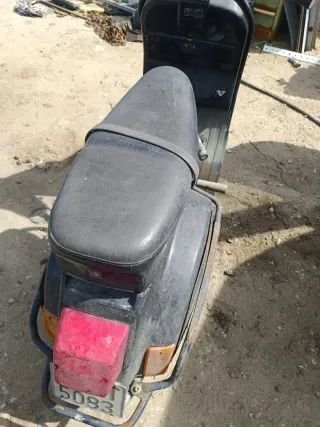 Asiento Vespa con cerradura