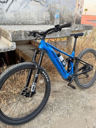 Mondraker e-bike Fox 38 Öhlins