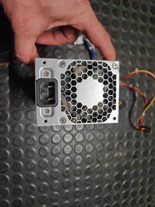 Fuente HP PS-4241-1HD 240W