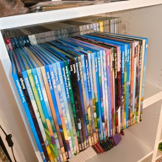 Cómics Disney y Pixar en tapa dura. El País