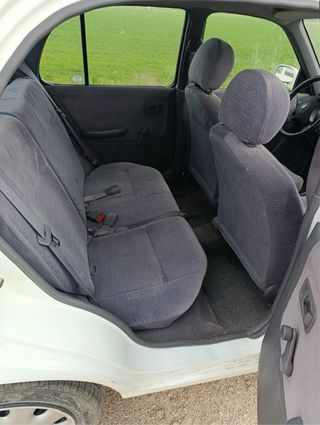 Nissan Micra 1993 automático