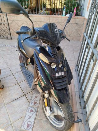 Beta Ark 50 Scooter Negra