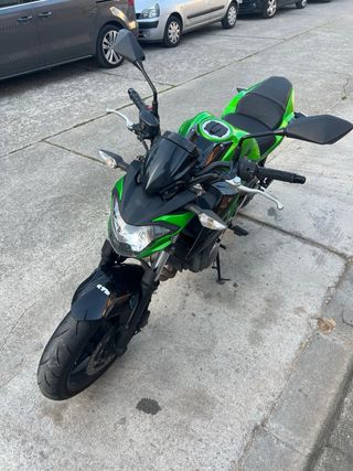 KAWASAKI Z650 deslimitada