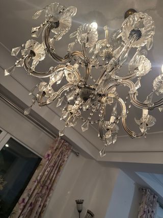 Lámpara de salón de cristal dorada