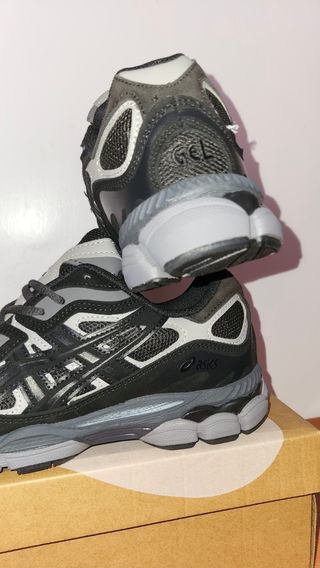Asics Gel-NYC negras nuevas