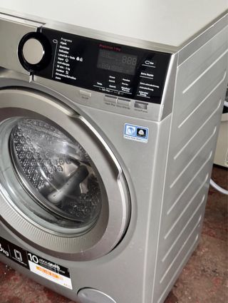 LAVADORA AEG EN INOX DE 8 KILOS A+++