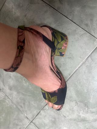 Sandalias Zara Talla 36 Flores