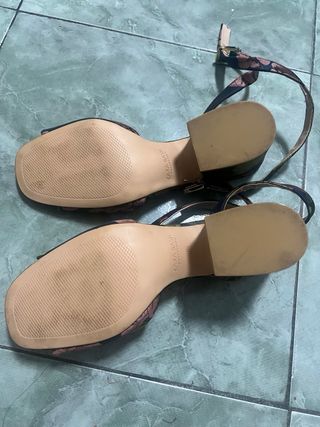 Sandalias Zara Talla 36 Flores