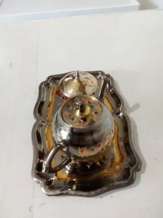 Juego de té indio metal dorado y plateado